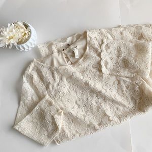 FOREVER 21 | lace mini dress